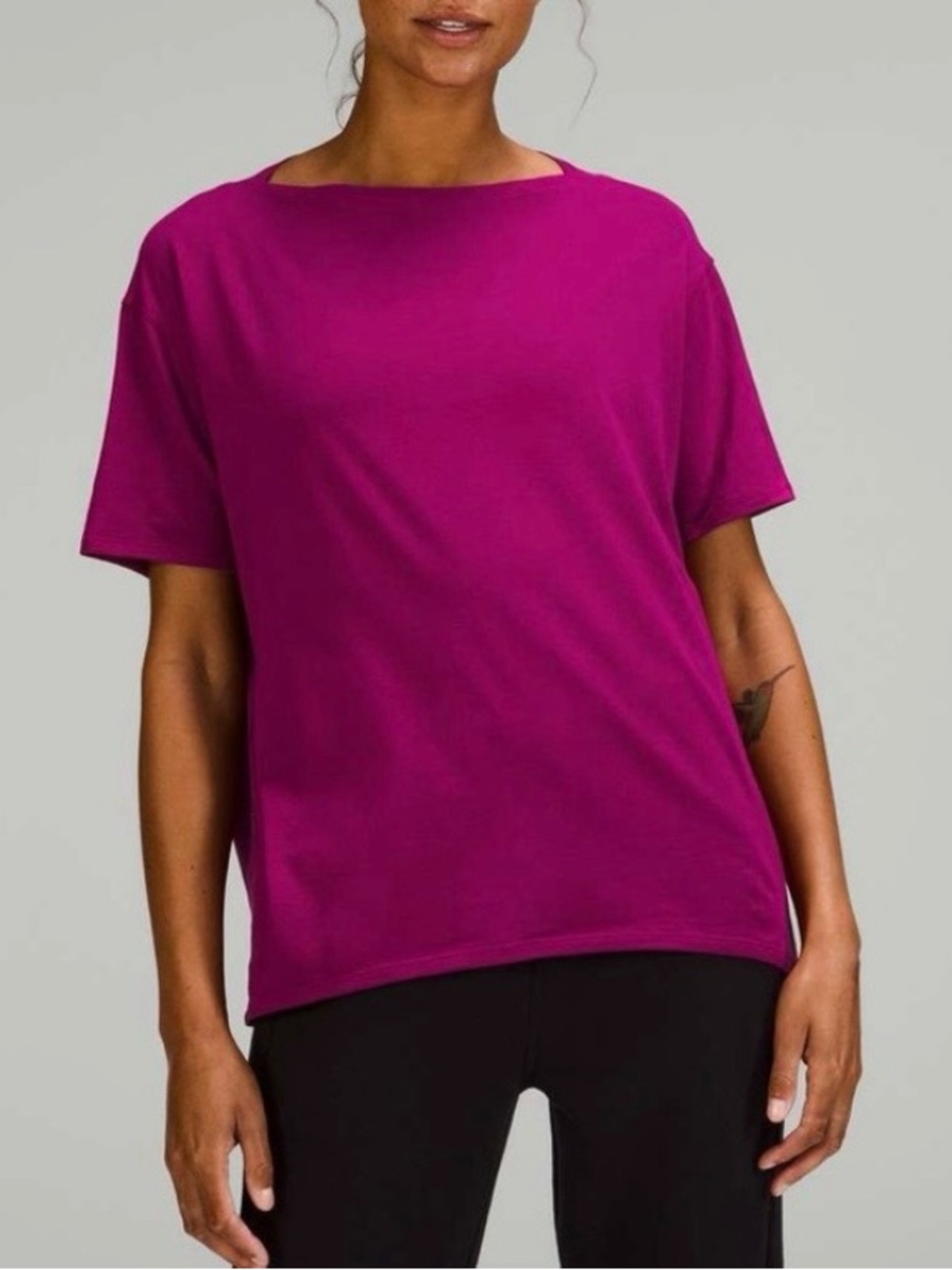 Lululemon Back in Action Short Sleeve Magenta Top